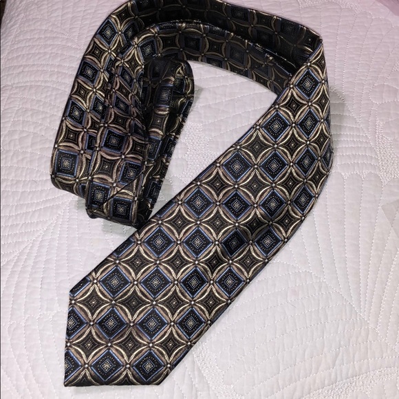 3/$15 Pronto Uomo Couture Designer Silk Pewter Tie - Picture 8 of 9